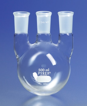 Pyrex&#174; round-bottom vertical three neck distilling flask, with 24/40 joints capacity 1,000&#160;mL