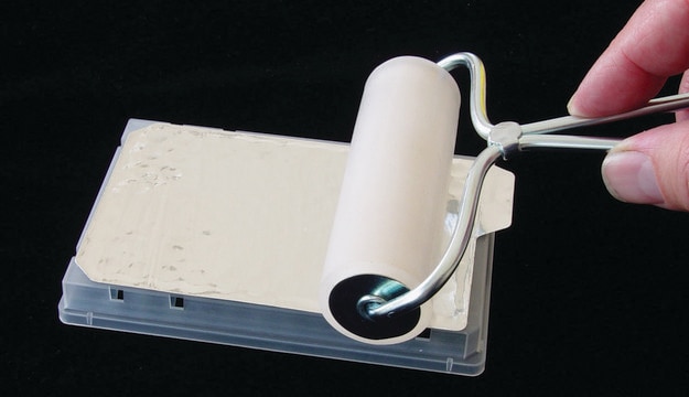 Plate roller secures sealing film onto plate, pkg of 1&#160;ea