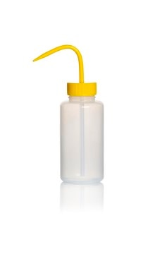 Azlon&nbsp;Square Shoulder Unvented Wash Bottles wide-neck, low-density polyethylene bottle, yellow polypropylene closure, capacity 500&#160;mL